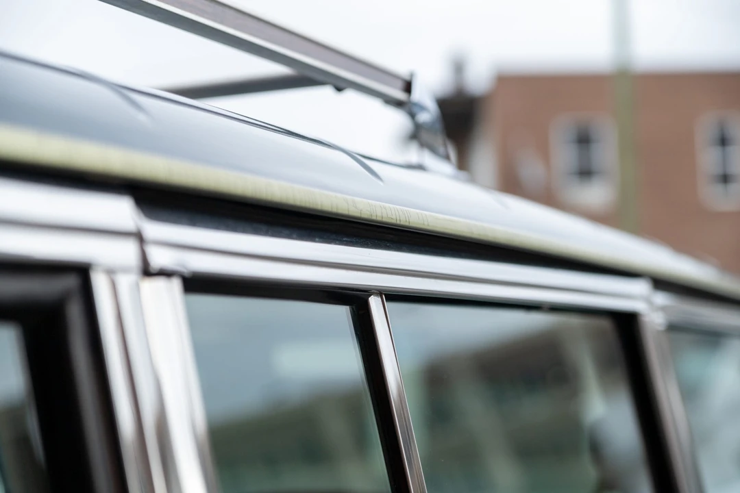 1989 Jeep SJ Grand Wagoneer - Image 26 of 31