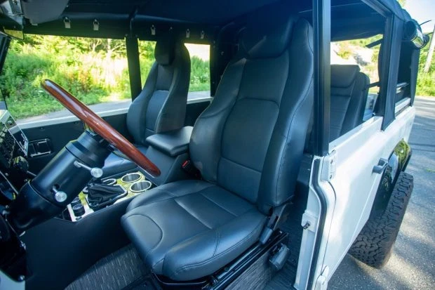 1989 Land Rover Defender 110 - Image 4 of 9