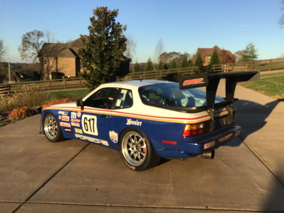 1989 Porsche 944 S2 - Image 11 of 31