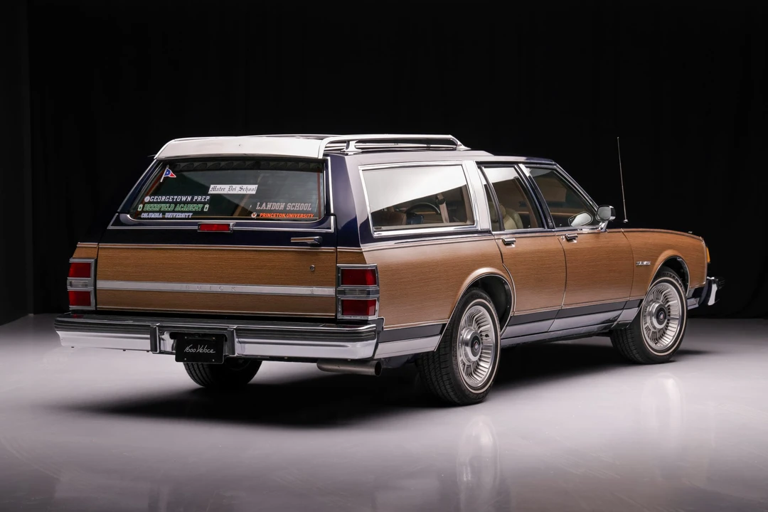 1990 Buick LeSabre - Image 11 of 31