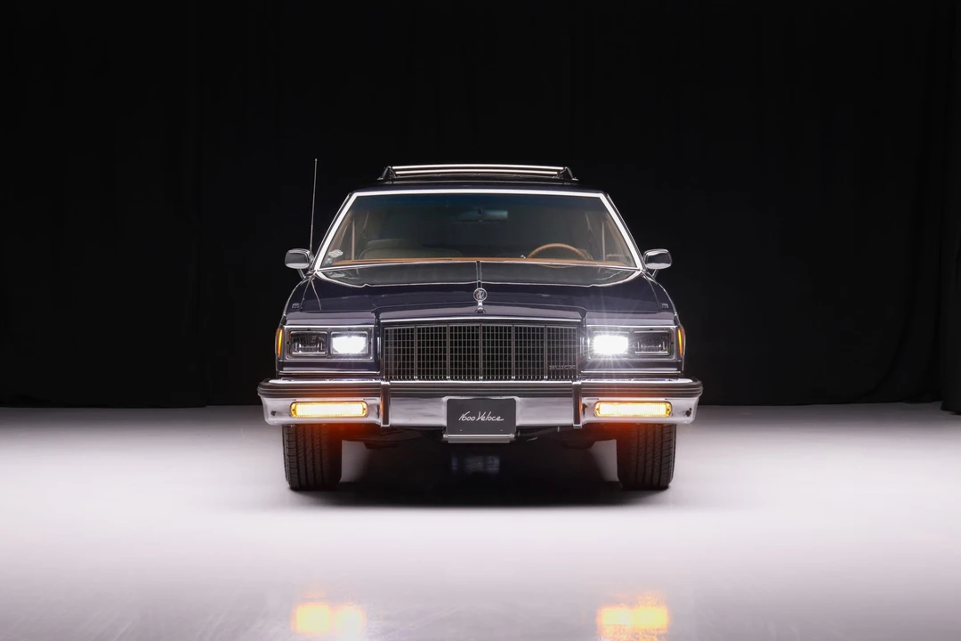 1990 Buick LeSabre - Image 4 of 31