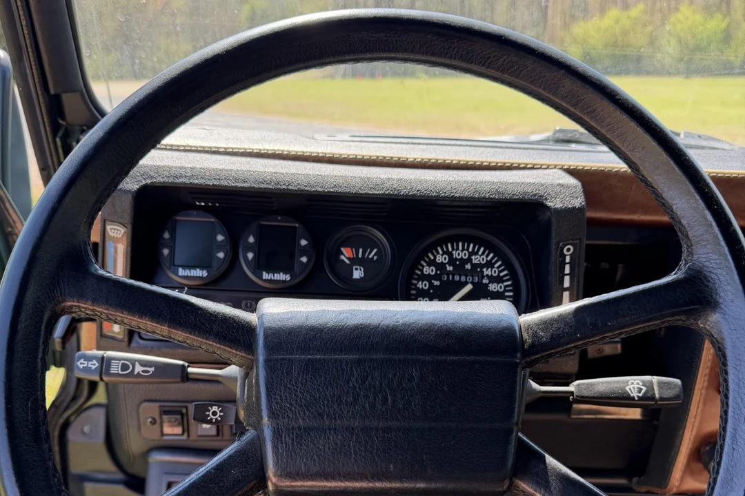 1990 Land Rover Defender 110 - Image 5 of 7