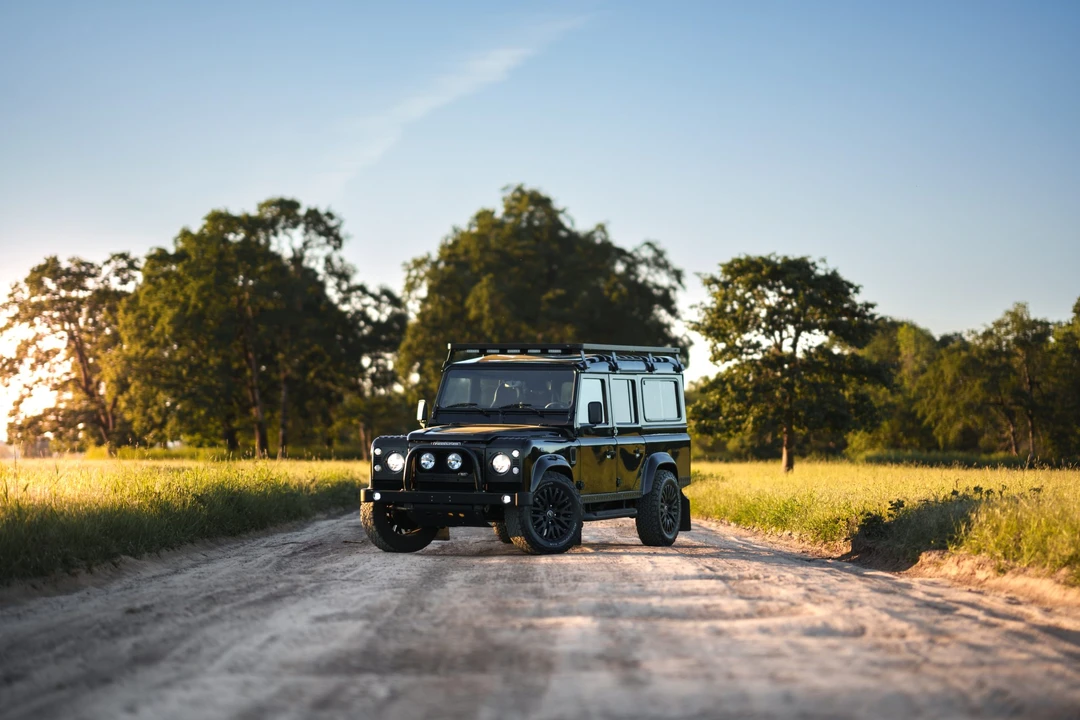 1990 Land Rover Defender 110 - Image 3 of 31