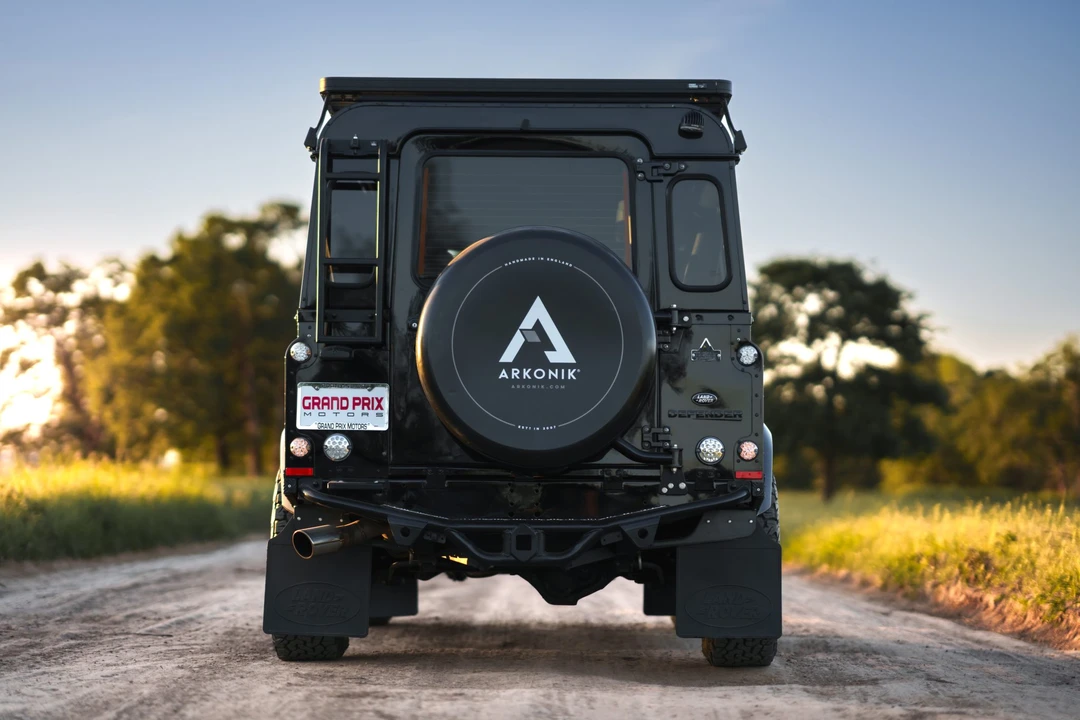 1990 Land Rover Defender 110 - Image 16 of 31