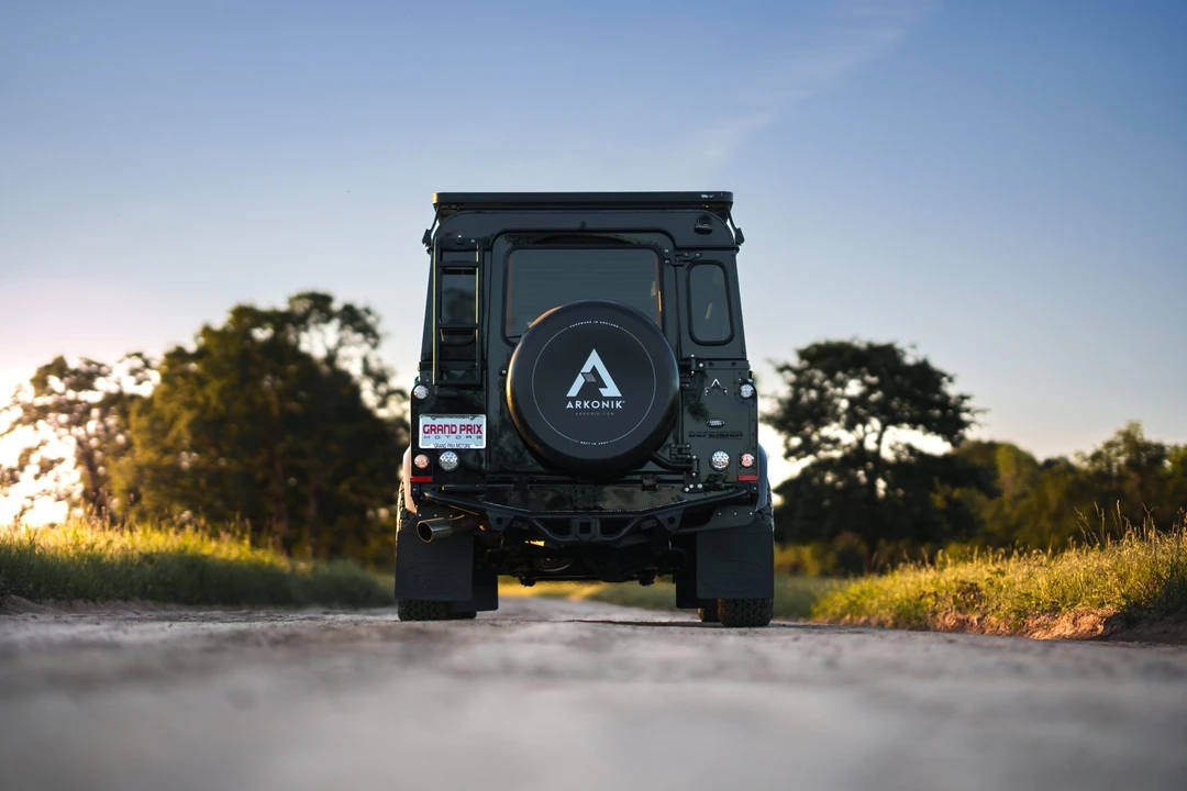 1990 Land Rover Defender 110 - Image 18 of 31