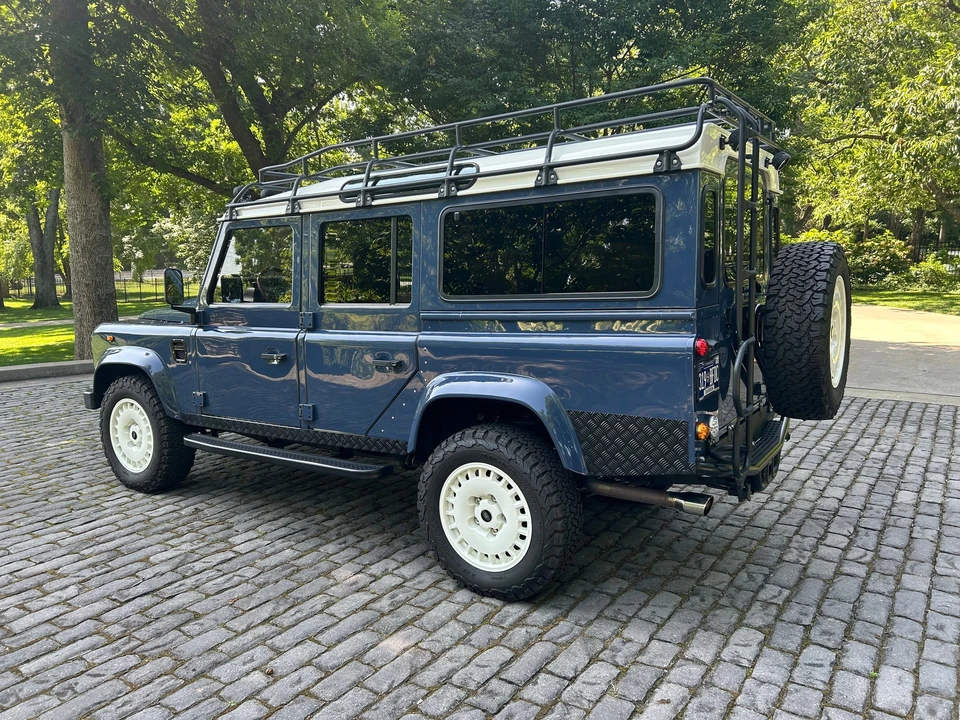 1991 Land Rover Defender 110 - Image 25 of 31
