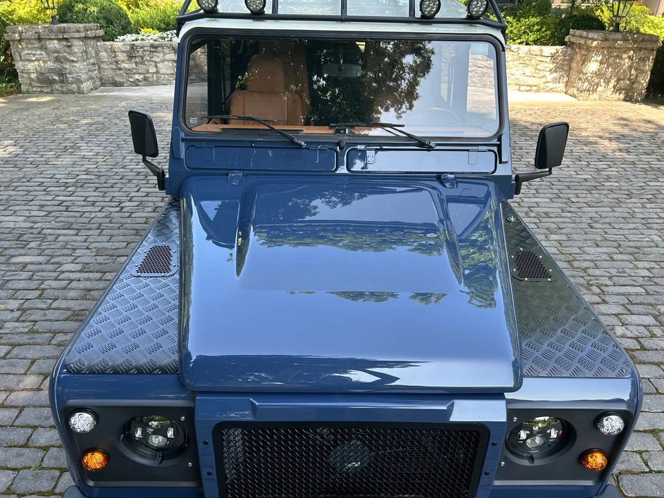 1991 Land Rover Defender 110 - Image 30 of 31
