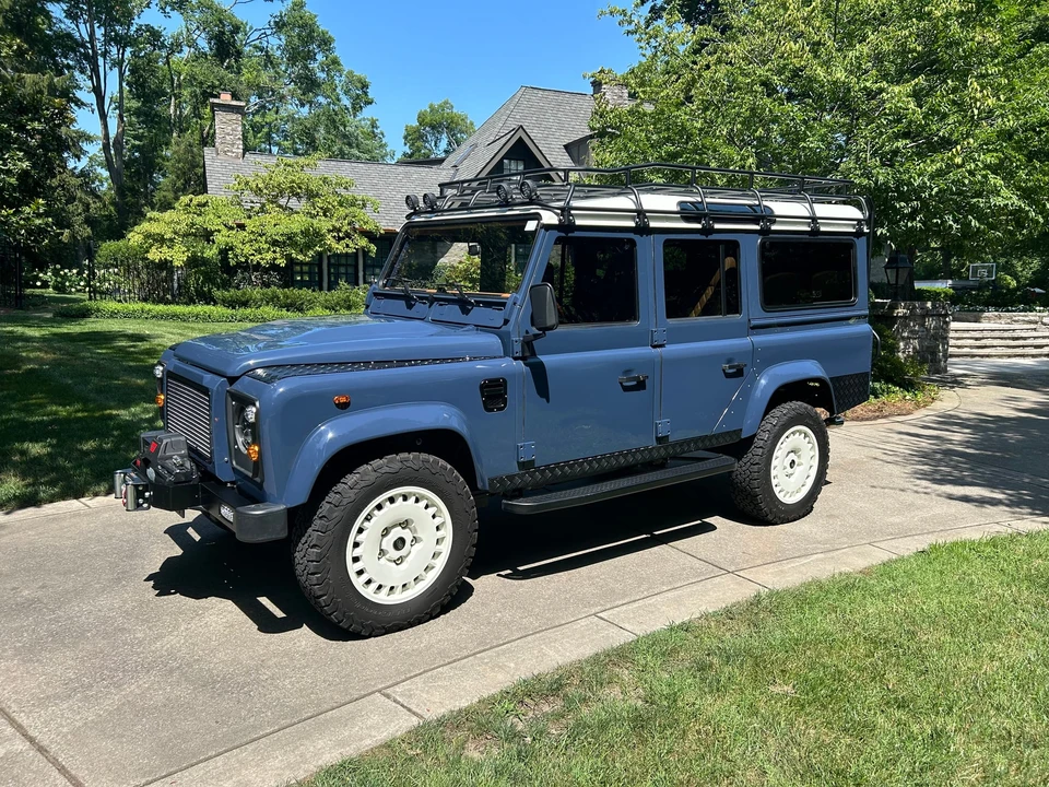 1991 Land Rover Defender 110 - Image 2 of 31