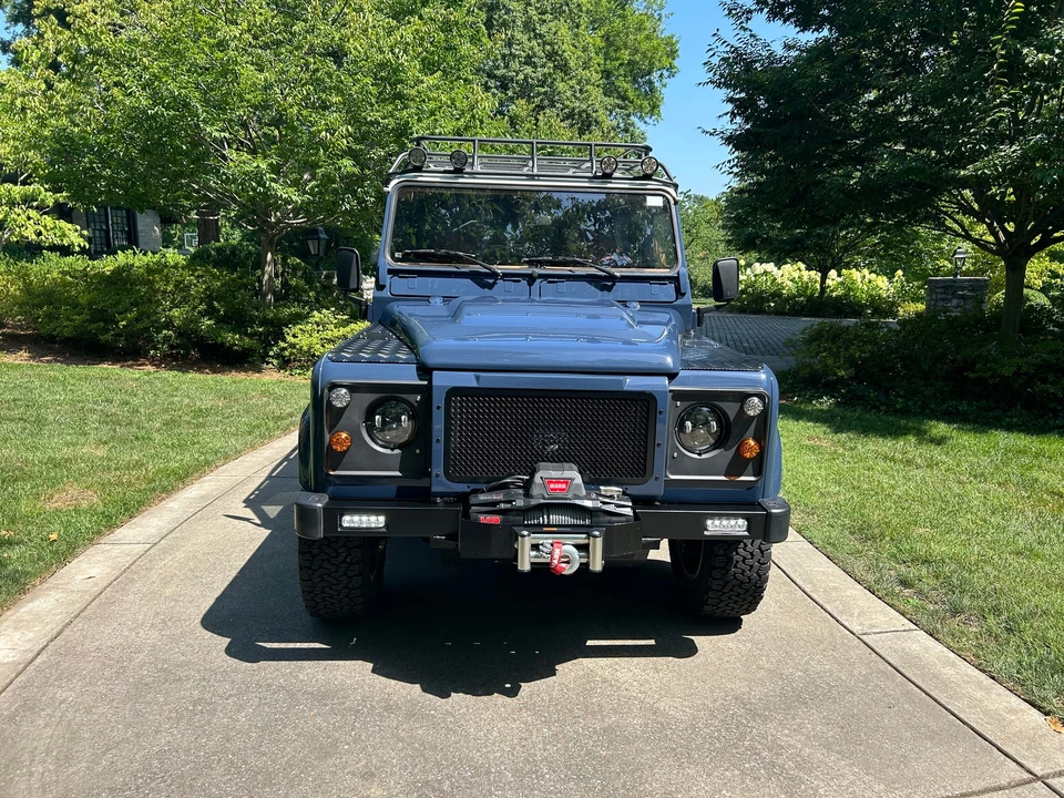 1991 Land Rover Defender 110 - Image 4 of 31