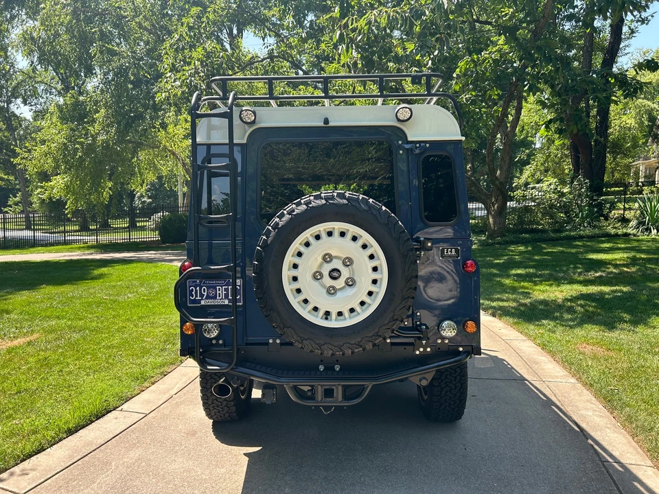 1991 Land Rover Defender 110 - Image 10 of 31