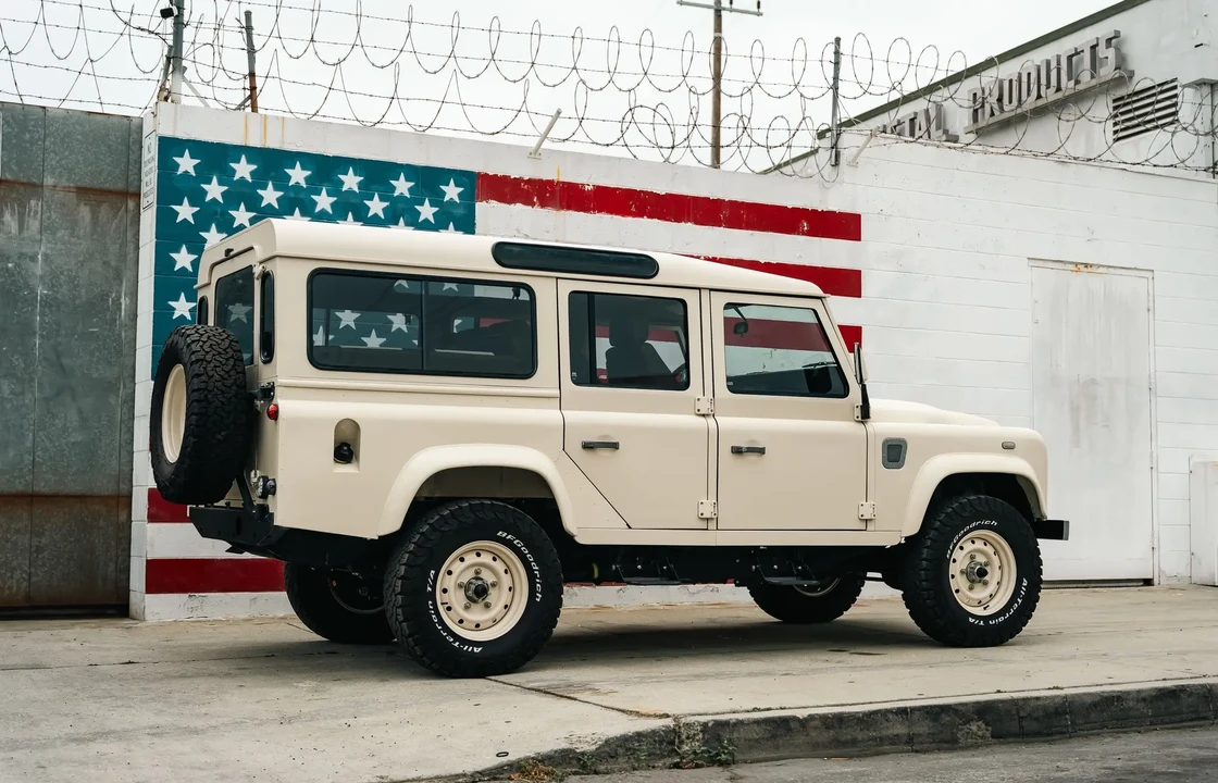 1991 Land Rover Defender 110 - Image 2 of 6