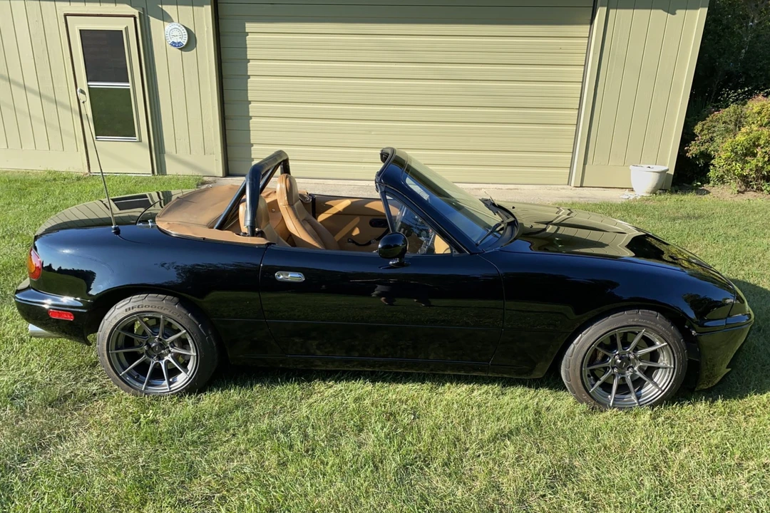 1992 Mazda NA MX-5 Miata - Image 8 of 31