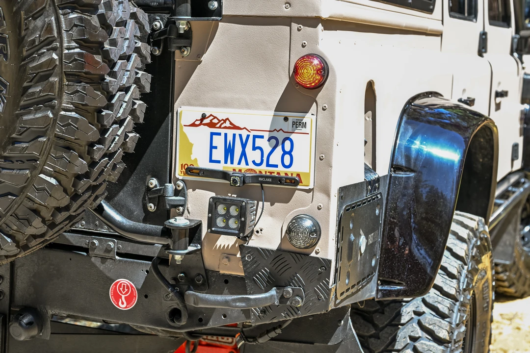 1994 Land Rover Defender 110 - Image 18 of 31