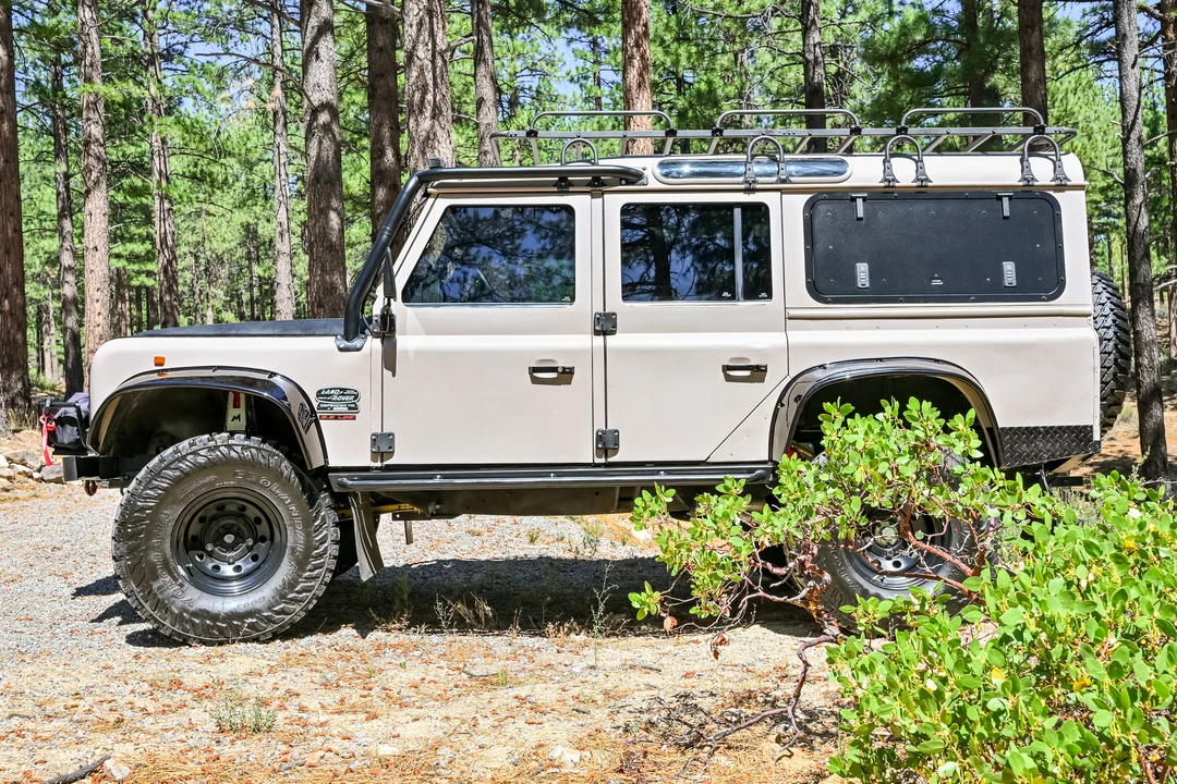 1994 Land Rover Defender 110 - Image 8 of 31