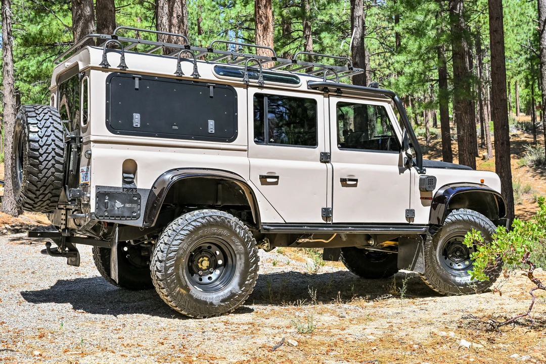 1994 Land Rover Defender 110 - Image 4 of 31