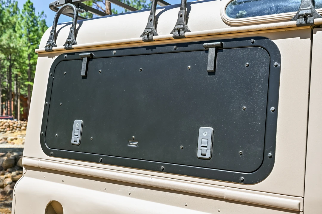 1994 Land Rover Defender 110 - Image 31 of 31