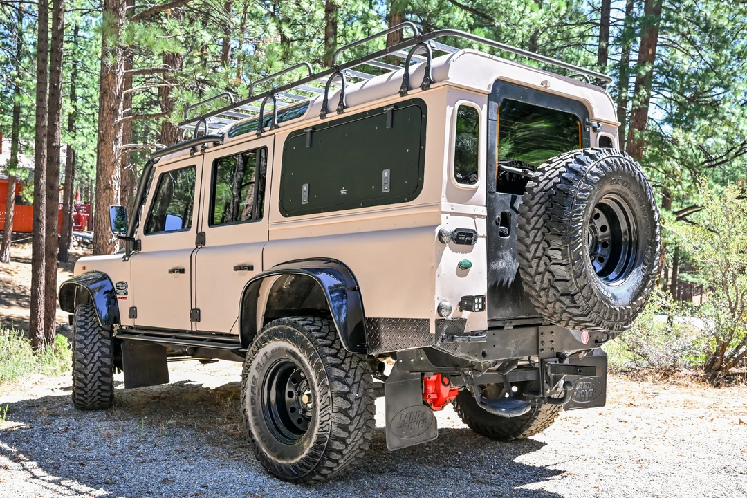 1994 Land Rover Defender 110 - Image 7 of 31