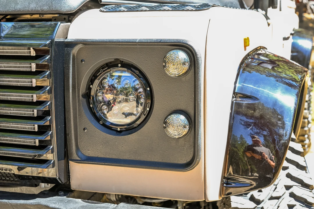 1994 Land Rover Defender 110 - Image 16 of 31