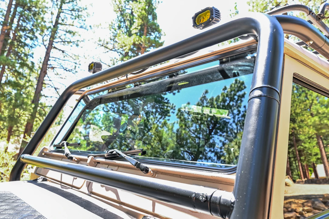 1994 Land Rover Defender 110 - Image 28 of 31