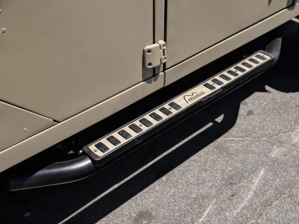 1995 Land Rover Defender 110 - Image 15 of 31