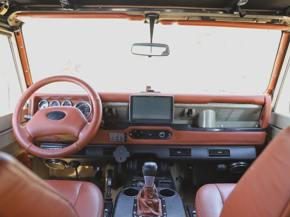 1995 Land Rover Defender 110 - Image 27 of 31