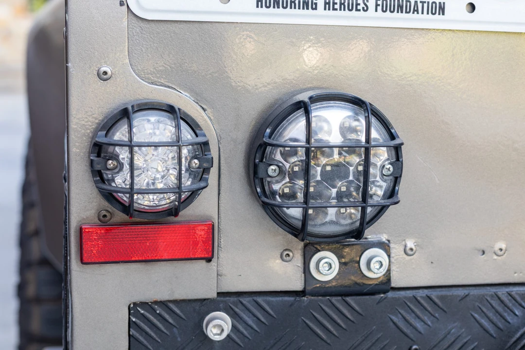1995 Land Rover Defender 110 - Image 12 of 31