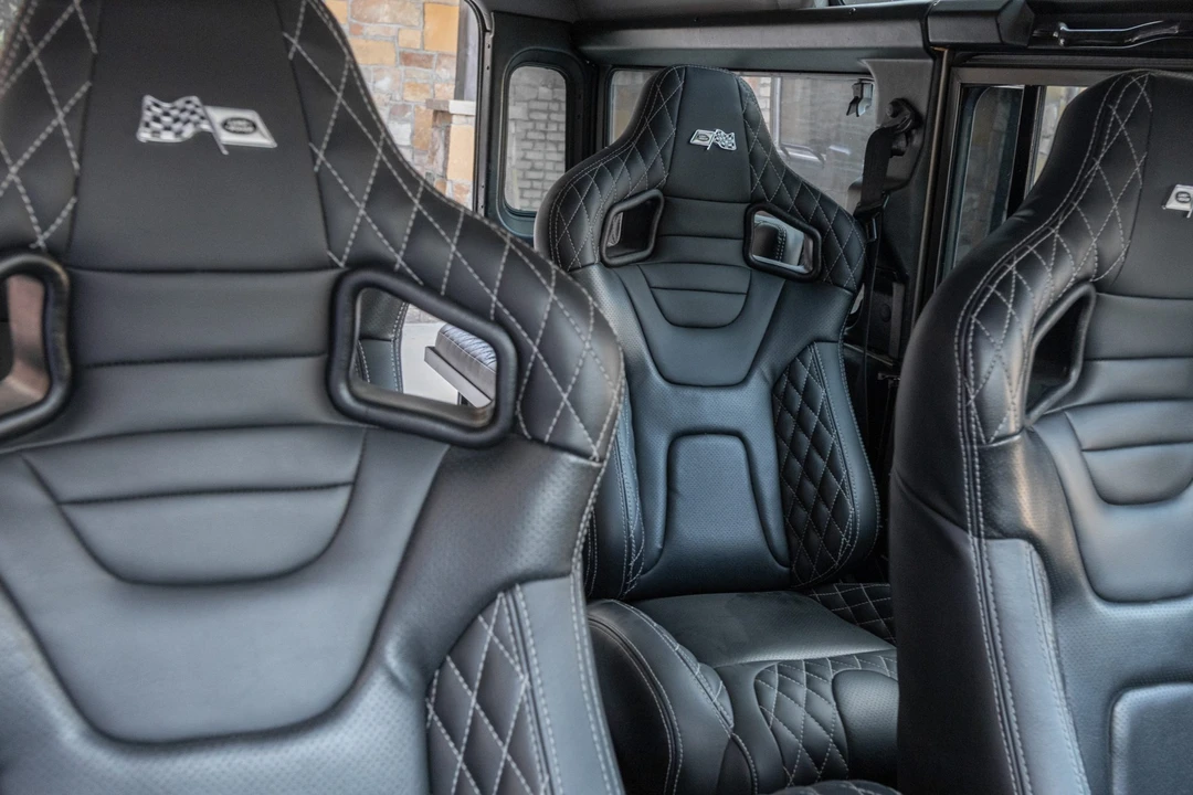 1995 Land Rover Defender 110 - Image 31 of 31