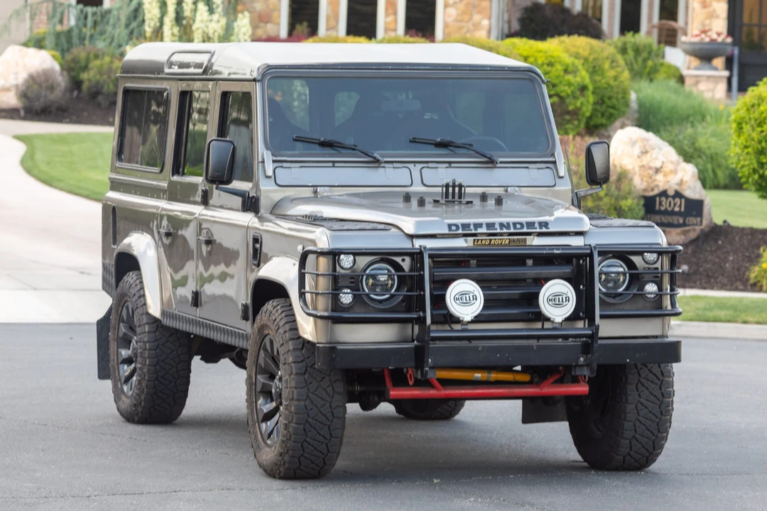 1995 Land Rover Defender 110 - Image 4 of 31