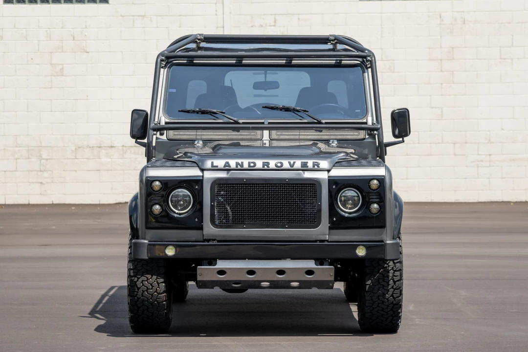 1995 Land Rover Defender 110 - Image 4 of 31