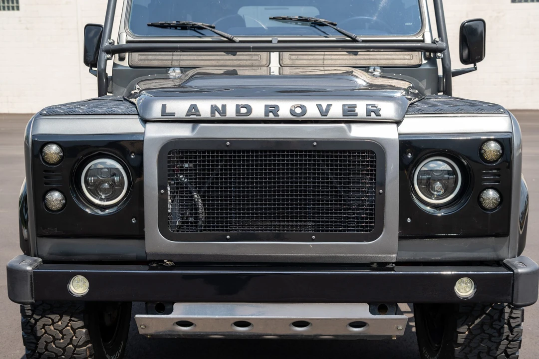 1995 Land Rover Defender 110 - Image 13 of 31