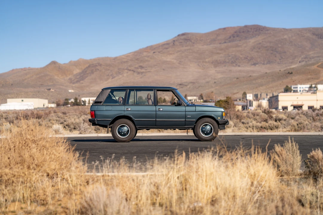 1995 Land Rover Range Rover Classic - Image 9 of 31