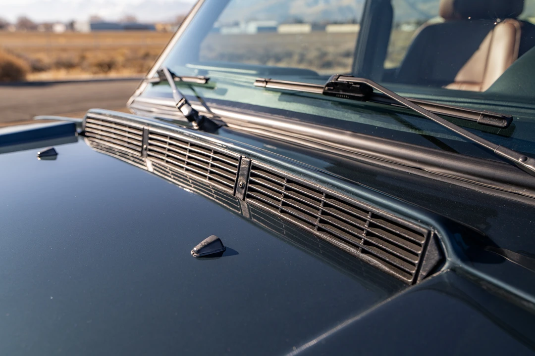 1995 Land Rover Range Rover Classic - Image 19 of 31