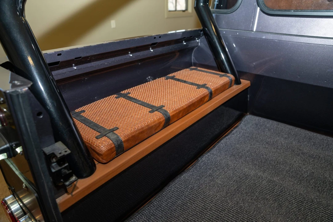 1996 Land Rover Defender 110 - Image 5 of 9