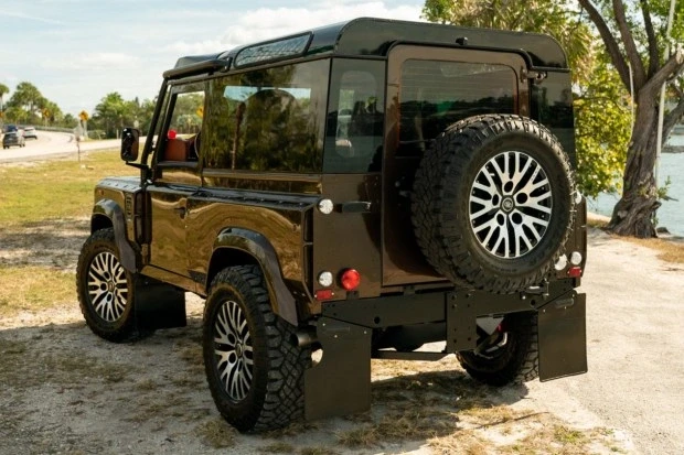 1996 Land Rover Defender 90 - Image 2 of 7