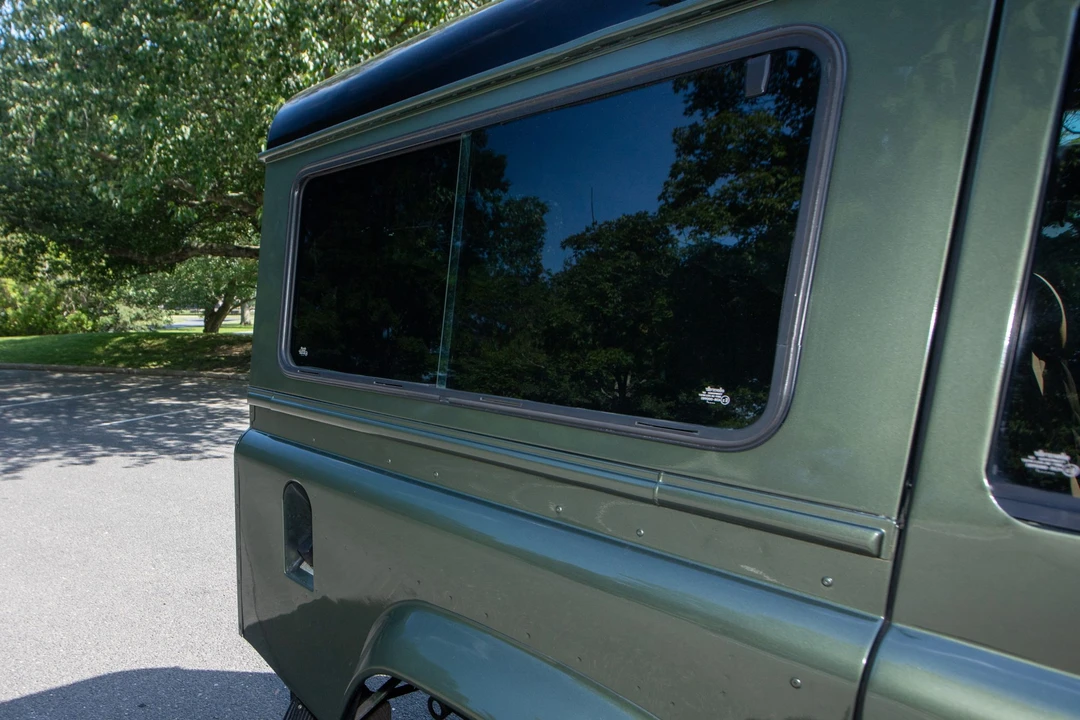 1997 Land Rover Defender 110 - Image 20 of 31