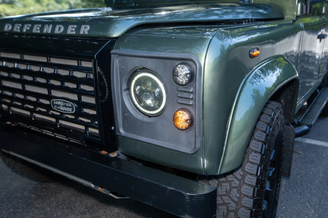 1997 Land Rover Defender 110 - Image 12 of 31