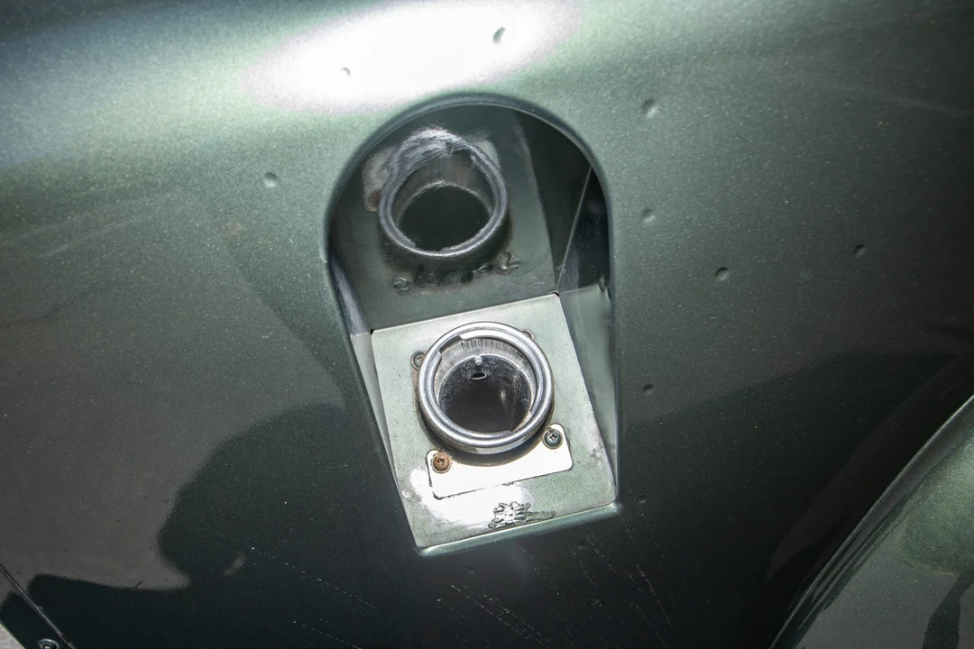 1997 Land Rover Defender 110 - Image 22 of 31