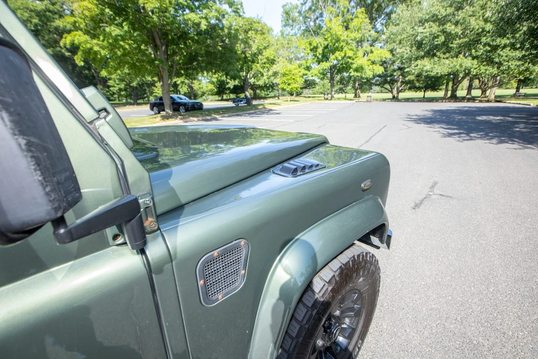 1997 Land Rover Defender 110 - Image 18 of 31