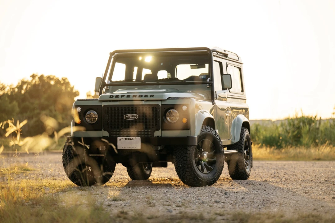 1997 Land Rover Defender 90 - Image 7 of 31