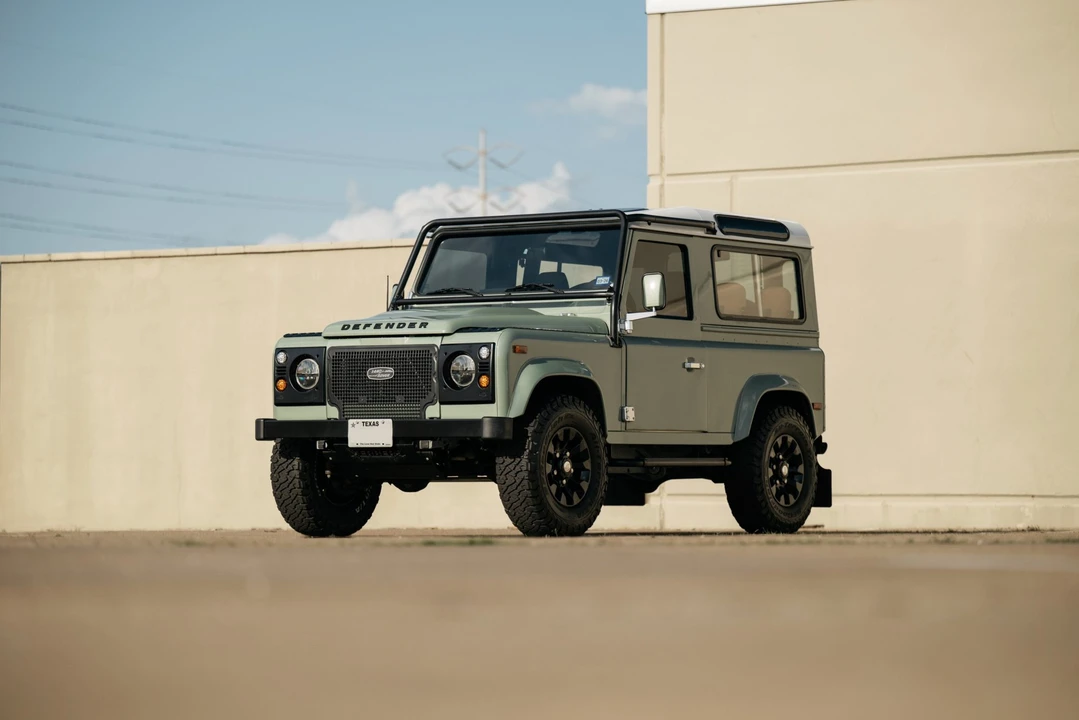 1997 Land Rover Defender 90 - Image 6 of 31