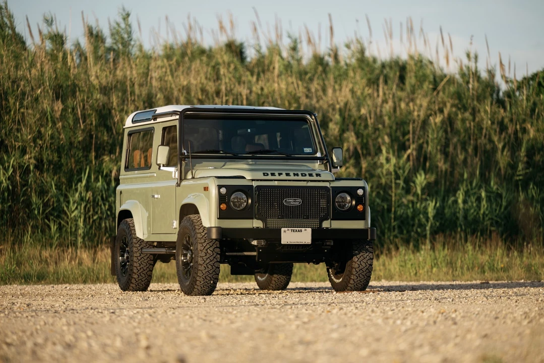 1997 Land Rover Defender 90 - Image 10 of 31