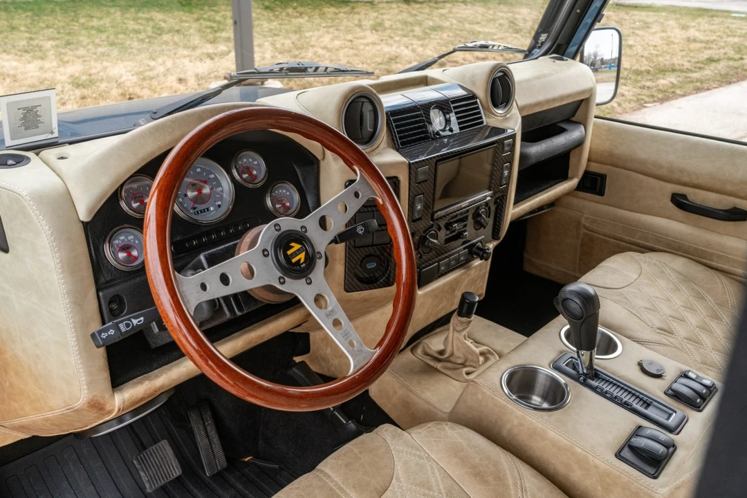 1997 Land Rover Defender 90 - Image 6 of 8