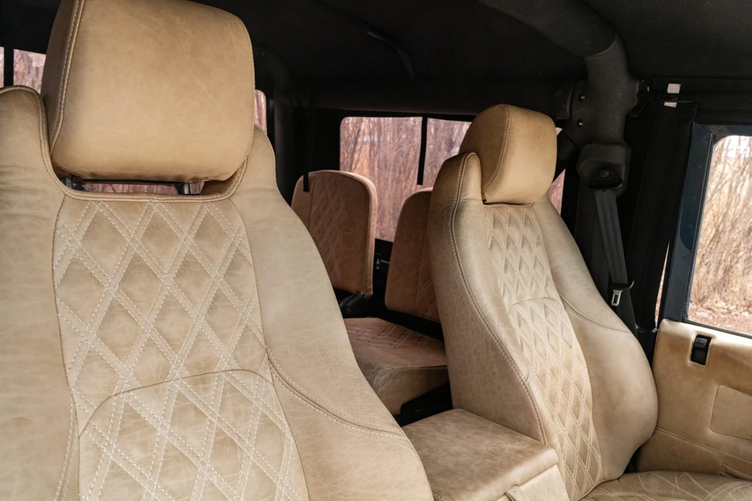 1997 Land Rover Defender 90 - Image 4 of 8