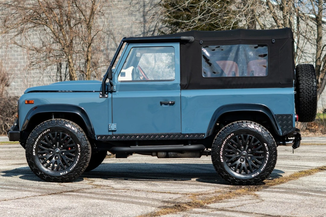 1997 Land Rover Defender 90 - Image 3 of 8