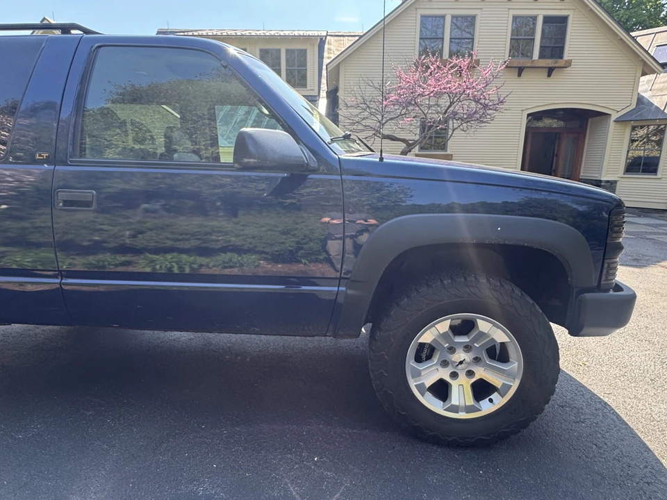 1999 Chevrolet Tahoe 1st Gen - Image 25 of 31