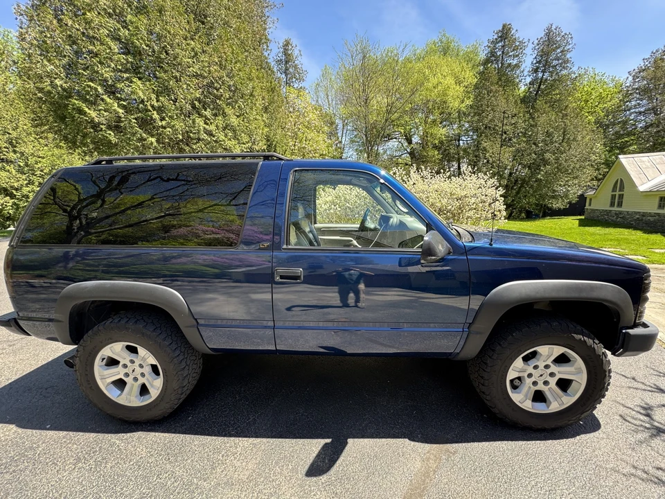 1999 Chevrolet Tahoe 1st Gen - Image 10 of 31