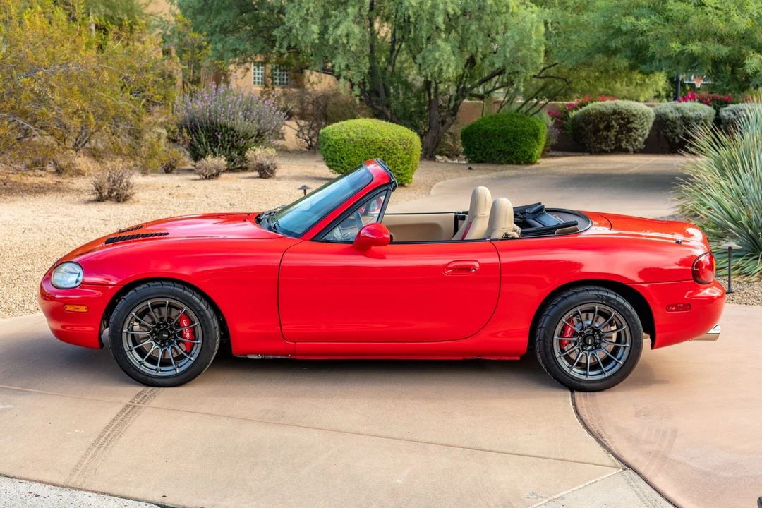 1999 Mazda NB MX-5 Miata - Image 8 of 31