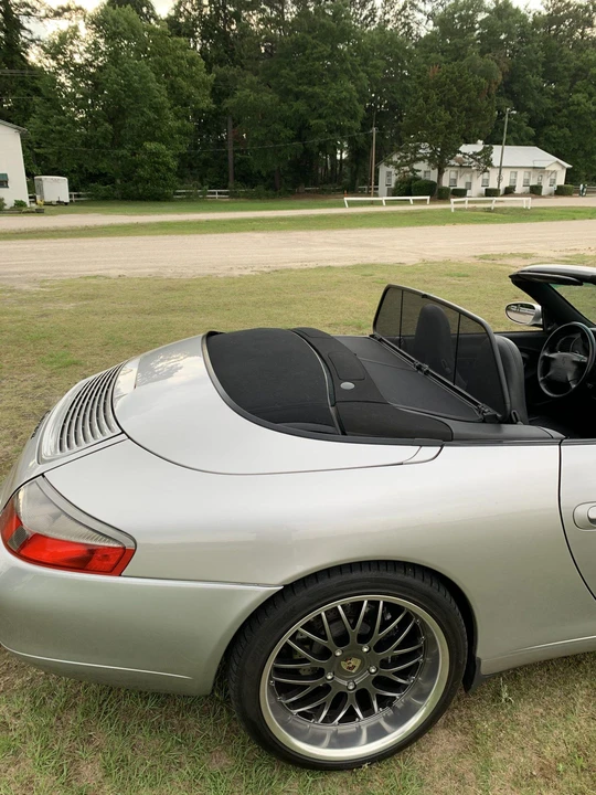 1999 Porsche 996 Carrera - Image 25 of 31