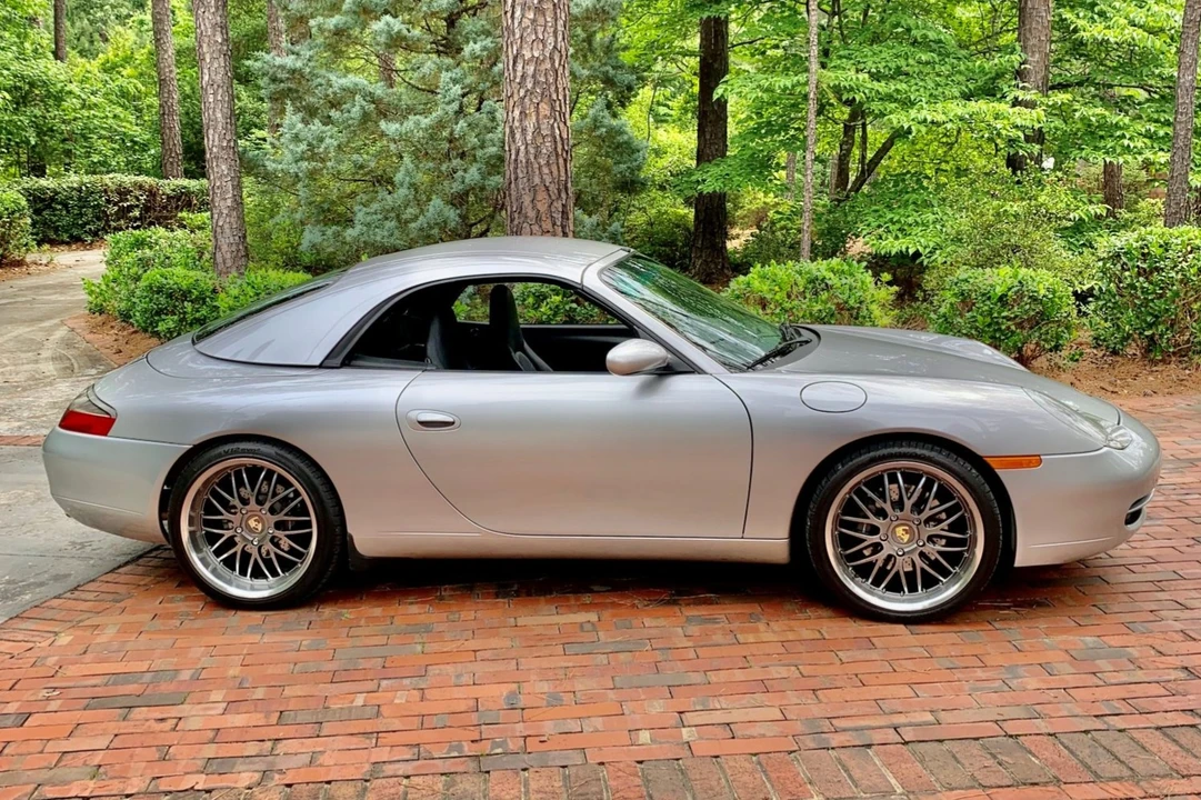 1999 Porsche 996 Carrera - Image 14 of 31