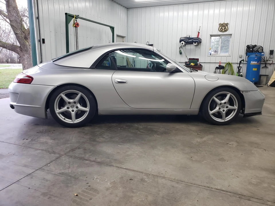 1999 Porsche 996 Carrera - Image 9 of 31